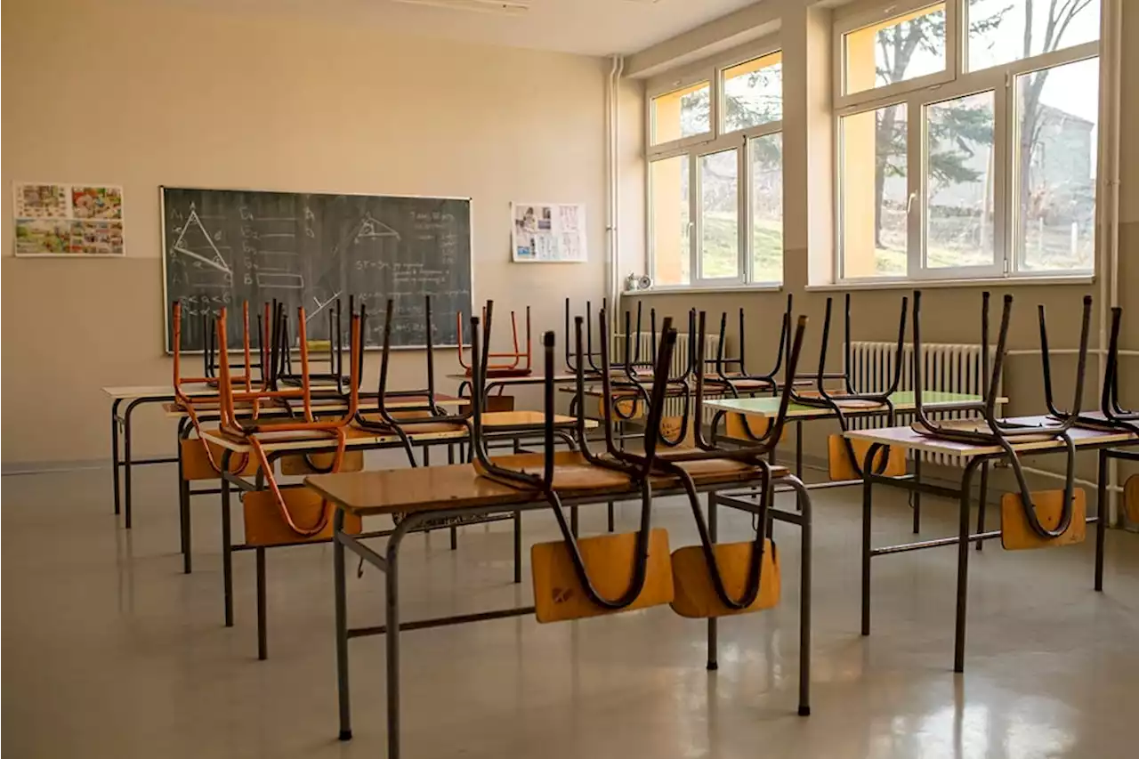 Teachers threatened, pupils forced out of class as protests disrupt start of school in North West | News24