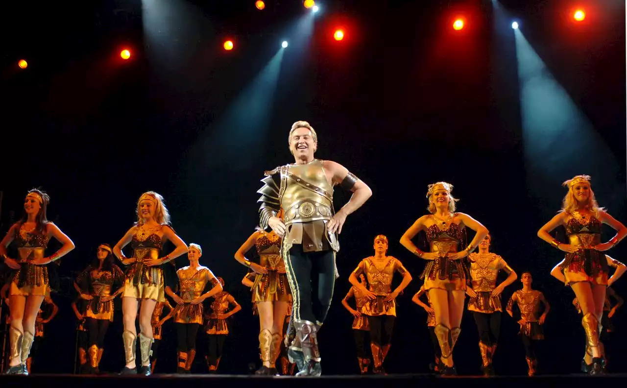 ‘Riverdance’s’ Michael Flatley announces he has ‘aggressive cancer’