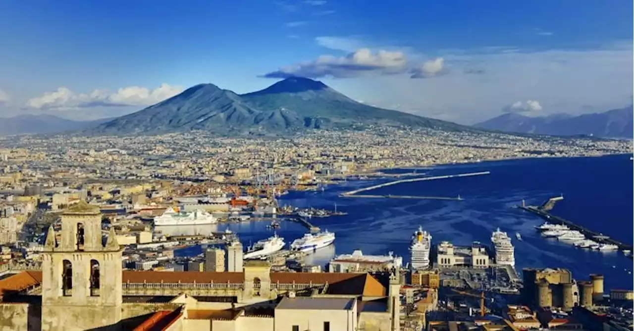 Turismo, a Napoli un milione e mezzo di arrivi a dicembre