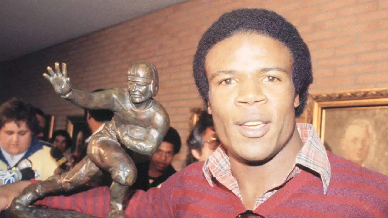 Ex-USC Star, Heisman Trophy Winner Charles White Dead At 64