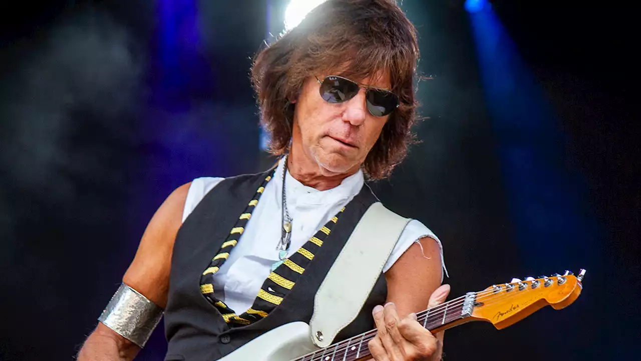 Jeff Beck Dead at 78 After Contracting Bacterial Meningitis