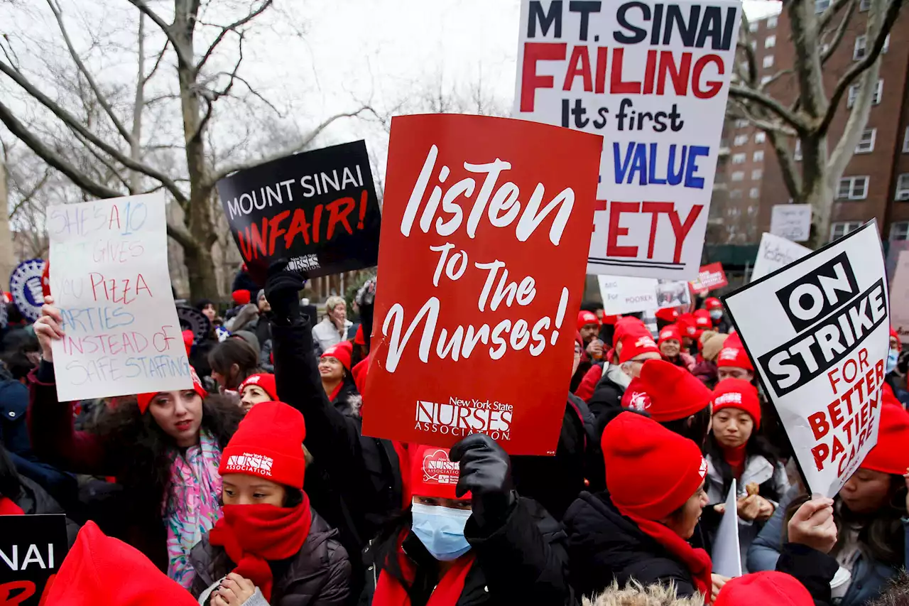 Striking New York Nurses Win Tentative Deal With Hospitals