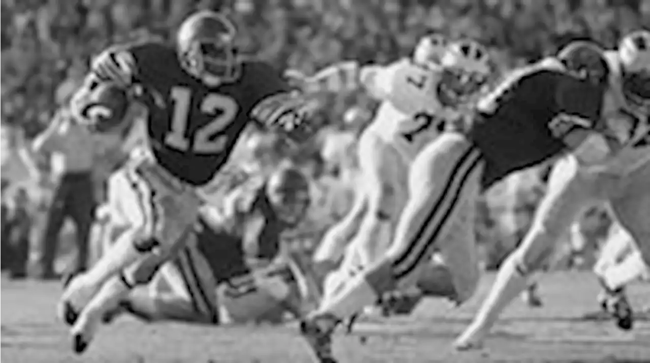 Charles White, USC tailback who won 1979 Heisman Trophy, dies at 64