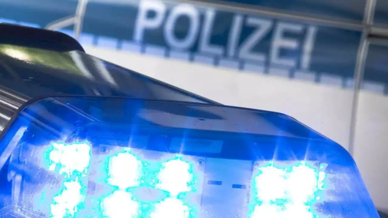 räuber überfallen 20-jährige frau am leibnizplatz