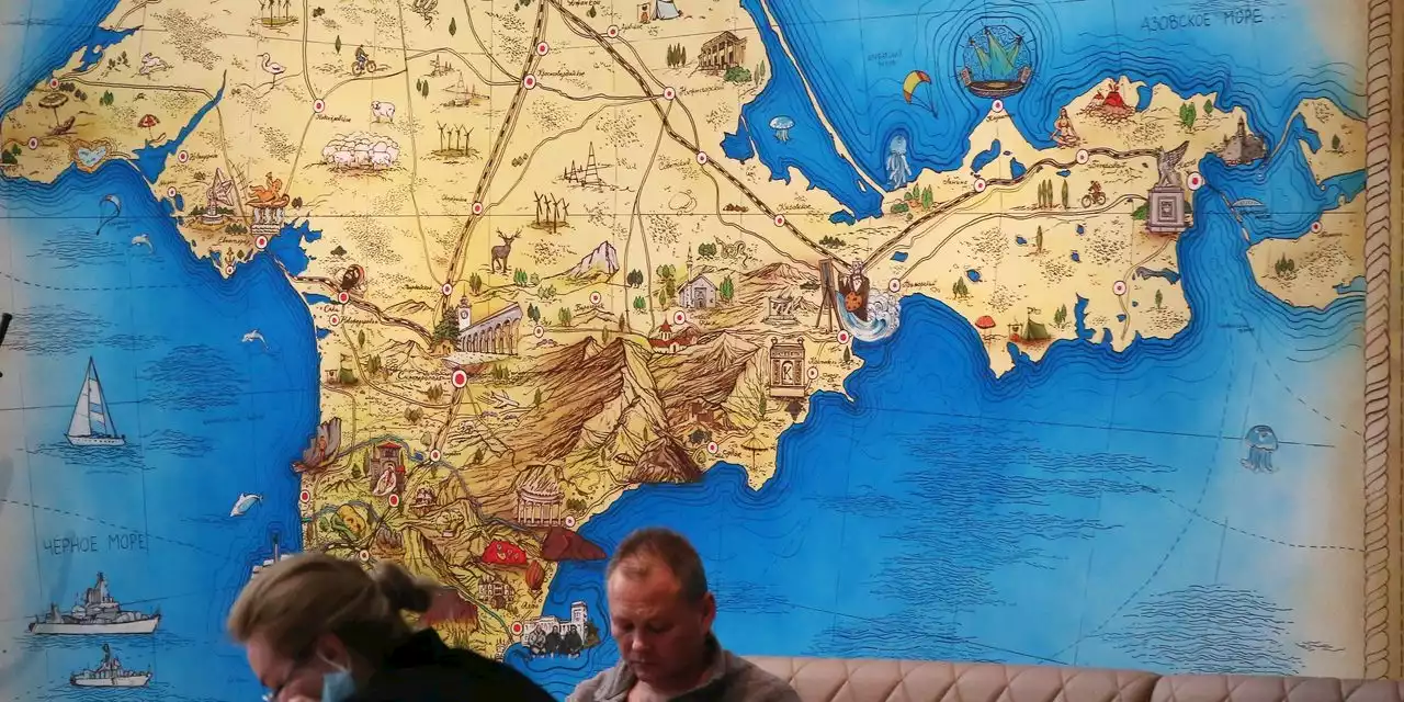 Russia Finds a New Target: Maps That Still Mark Crimea as Ukraine’s