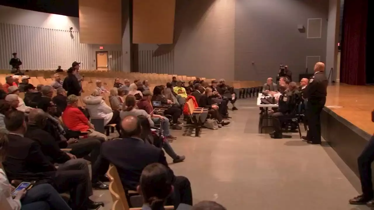 Mayfair residents sound off about safety during meeting with Philadelphia police