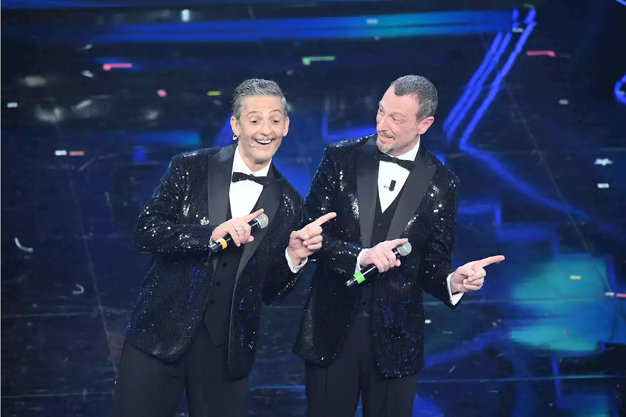 Sanremo 2023, Fiorello e Amadeus 'duettano' su indizi co-conduttrici