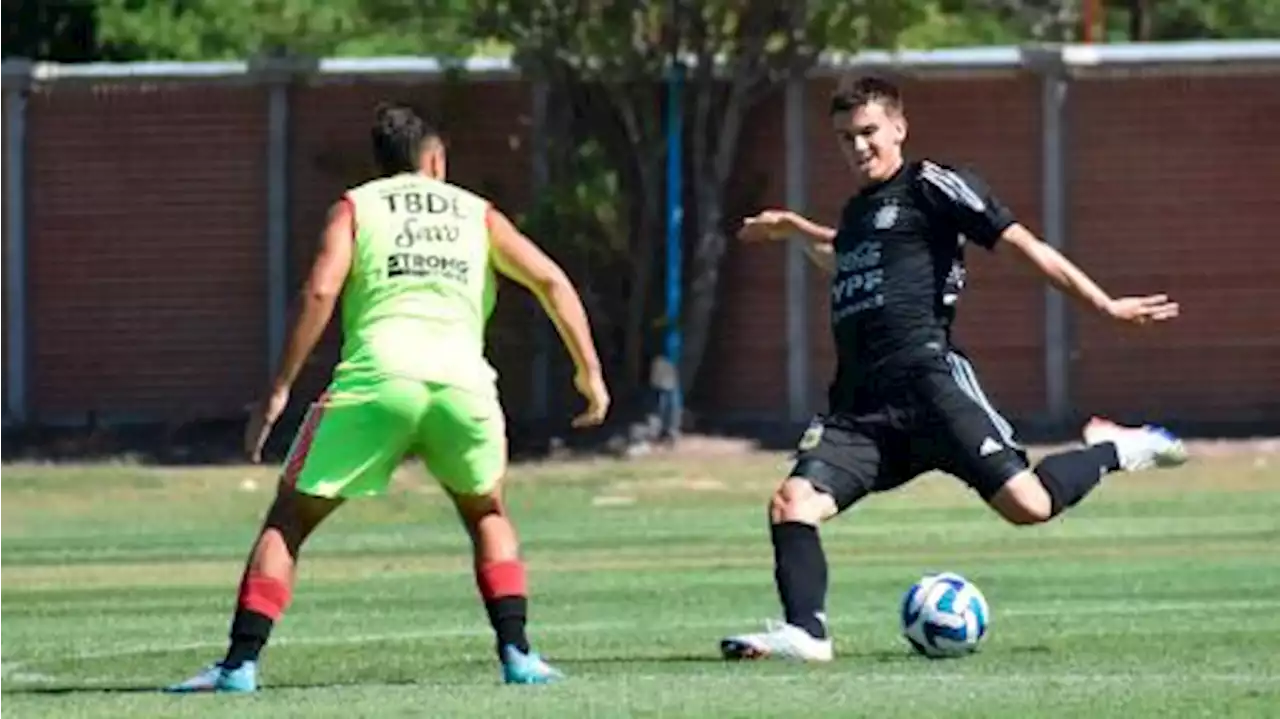 El seleccionado Sub-20 sumó minutos de rodaje ante Barracas Central