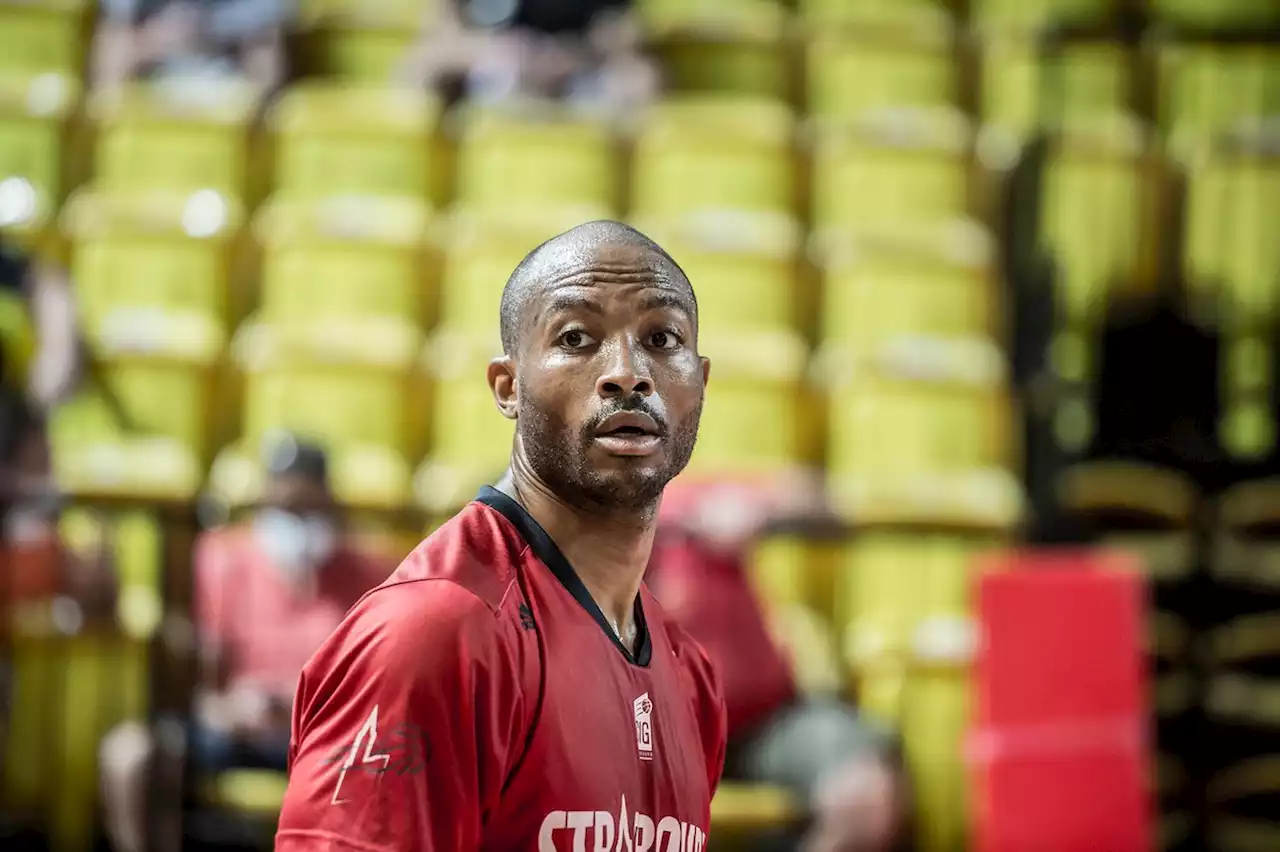 Strasbourg avec Ike Udanoh à Paris - BeBasket