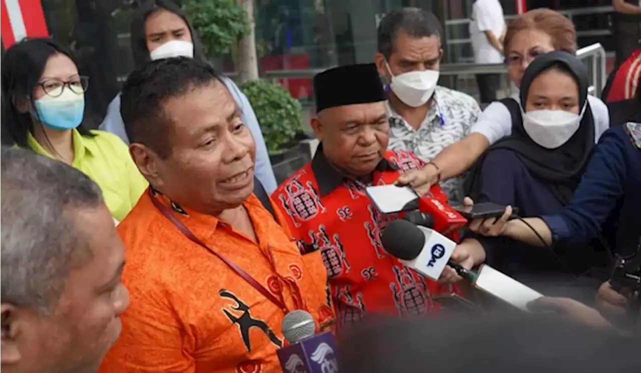 Pengacara Lukas Enembe Miris Lihat Kondisi Kliennya Saat Diperiksa KPK