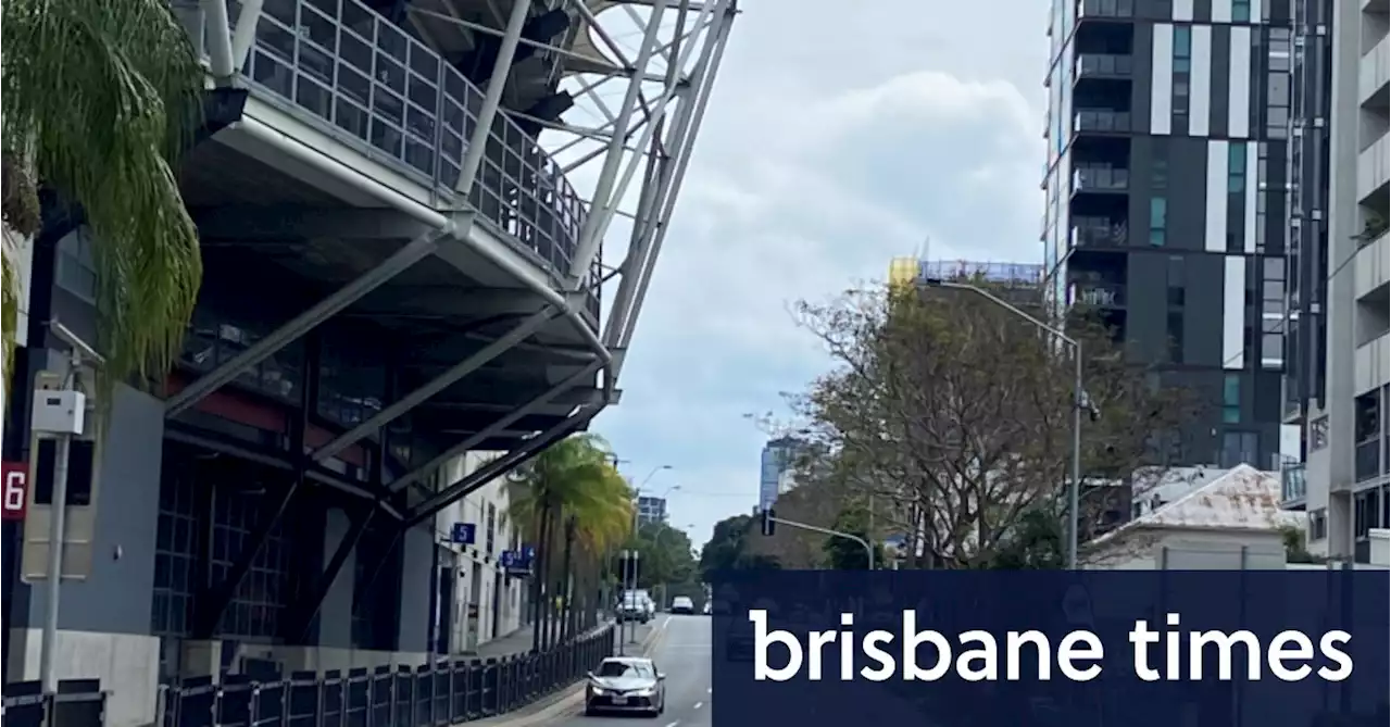 Queensland confident Canberra will pay half of growing Gabba works bill