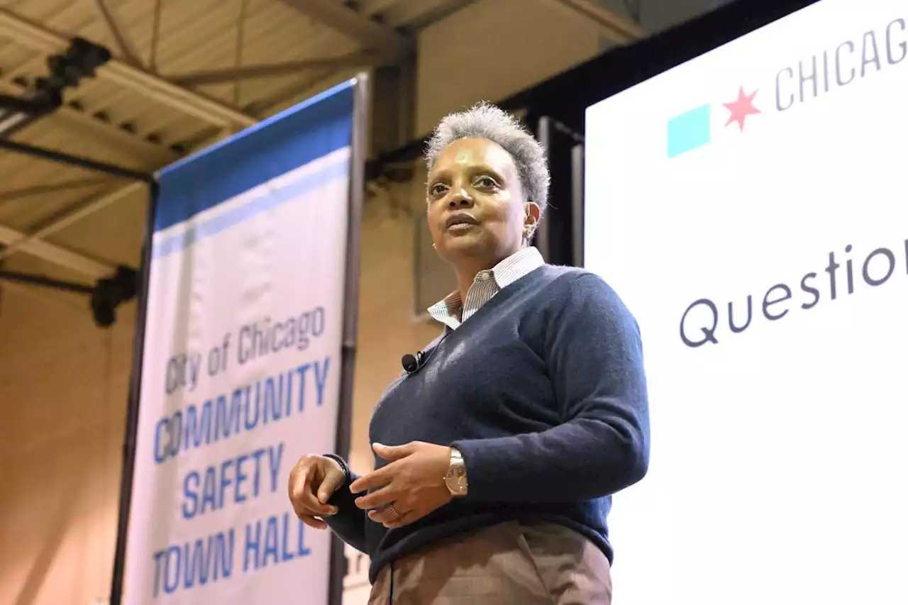 Lightfoot calls CPS teacher emails a ‘mistake’ - Chicago Reader