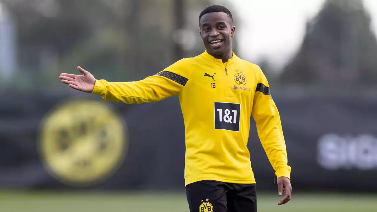 Fußball-Transferticker: Youssoufa Moukoko verlängert wohl seinen Vertrag in Dortmund