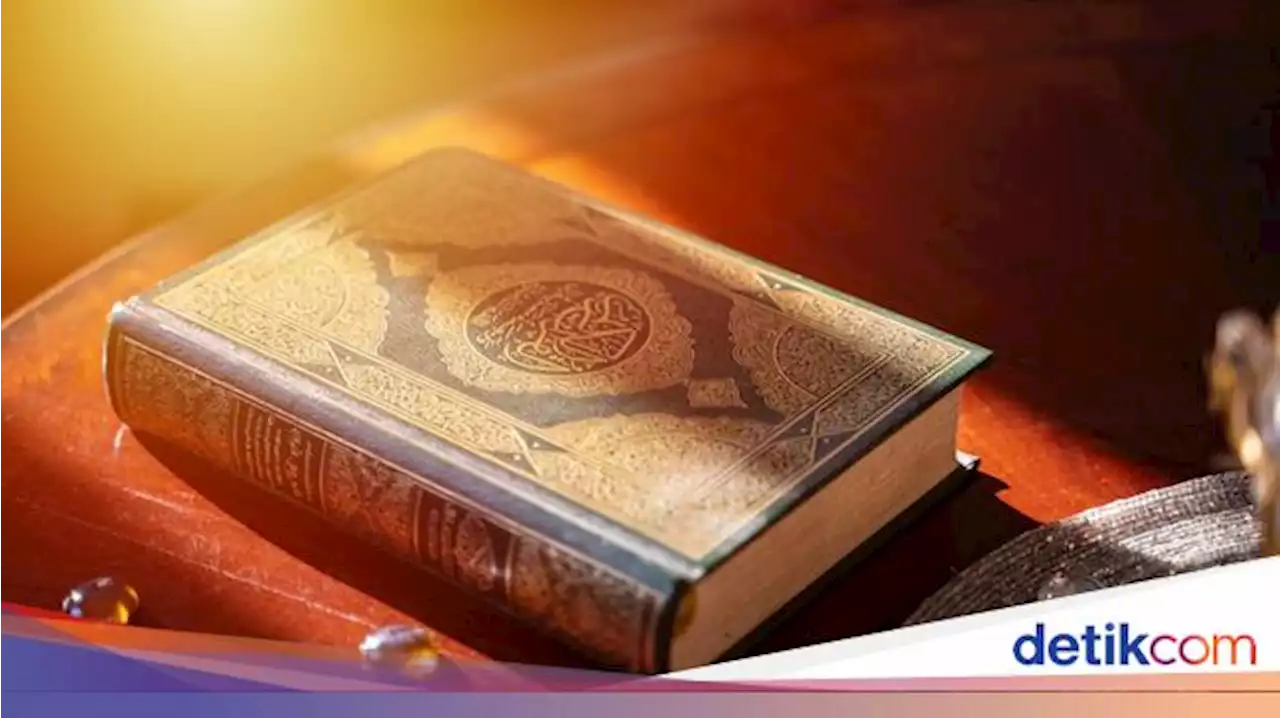 3 Keutamaan Membaca Al-Kahfi Saat Hari Jumat