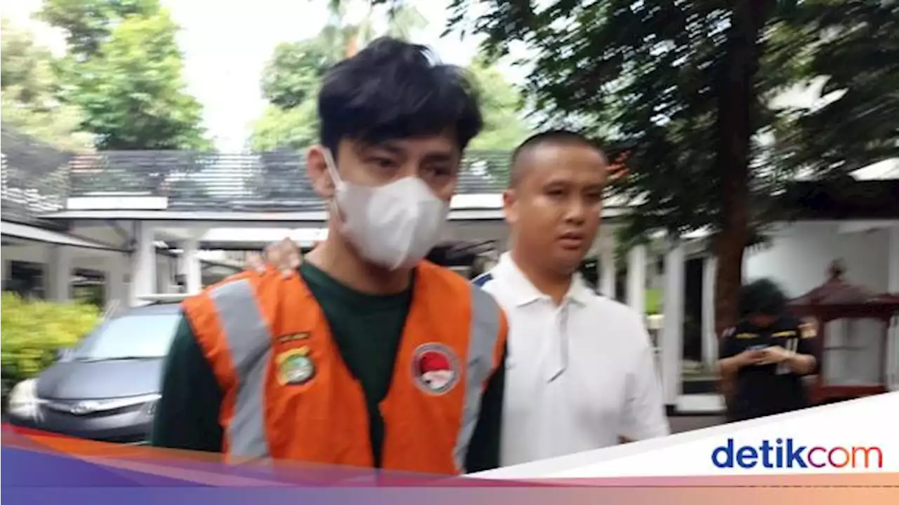 Revaldo Terancam Hukuman 4 Tahun Penjara gegara Narkoba