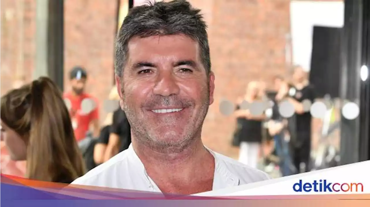 Simon Cowell Rela Tak Digaji Gara-gara Cuan Perusahaan Turun