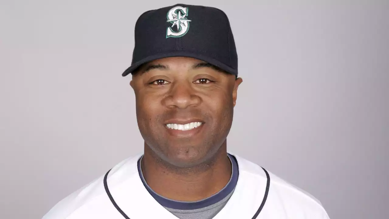 Former Seattle Mariner and MLB coach Lee Tinsley dead at 53