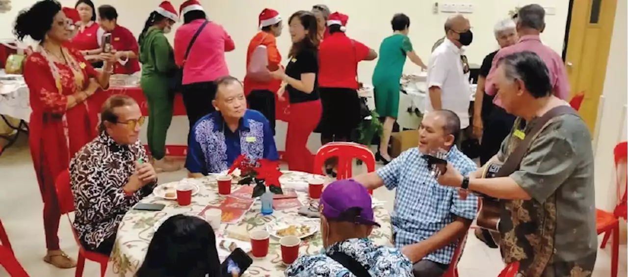 Berkongsi sukacita Natal dengan penganut agama lain