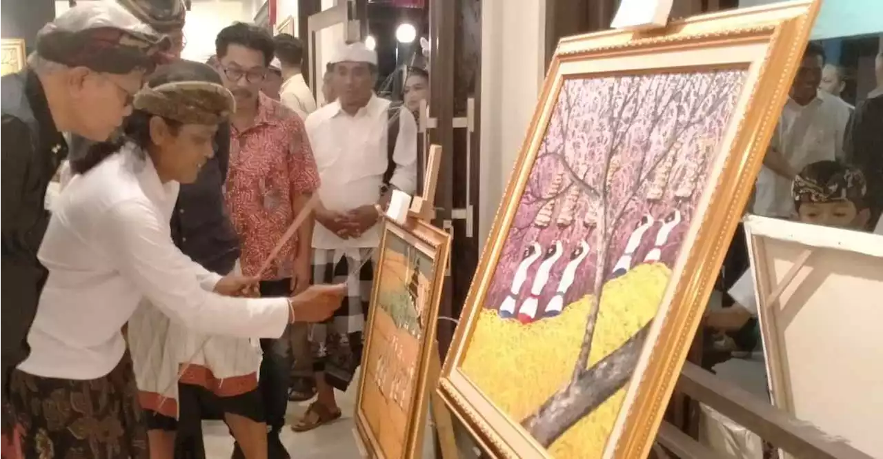 Dari Pameran Lukisan Komang Bayu Selama Pandemi: Andalkan Teknik Serba Pecut Lidi