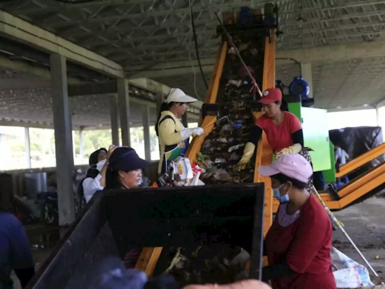 Efektif Atasi Sampah, Menteri Siti Nurbaya Dukung Inovasi TOSS