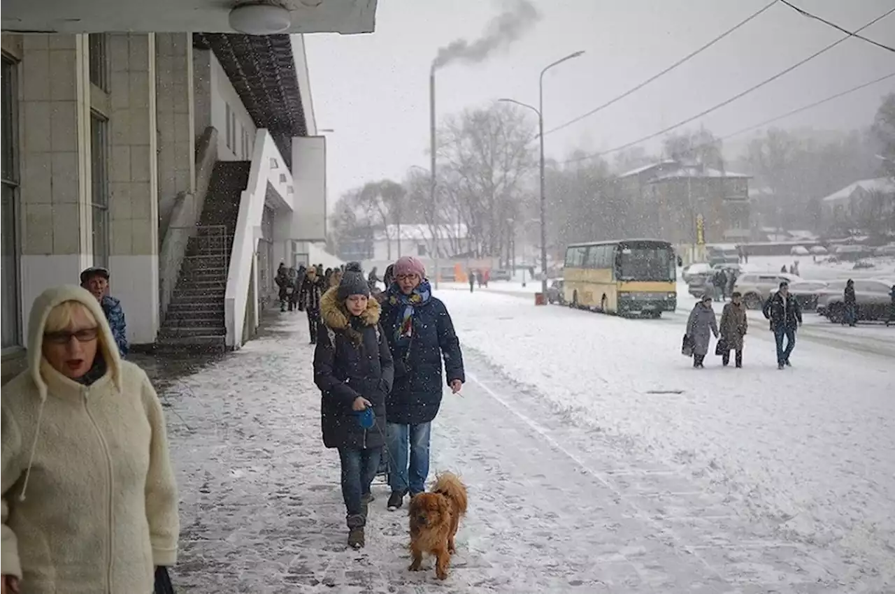 «Жёлтый» уровень погодной опасности продлили в Москве до 15 января из-за гололедицы