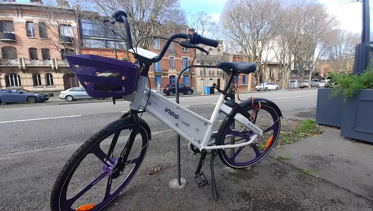 Toulouse : un vélo Indigo Weel reparaît en ville, un an après l'arrêt de l'activité