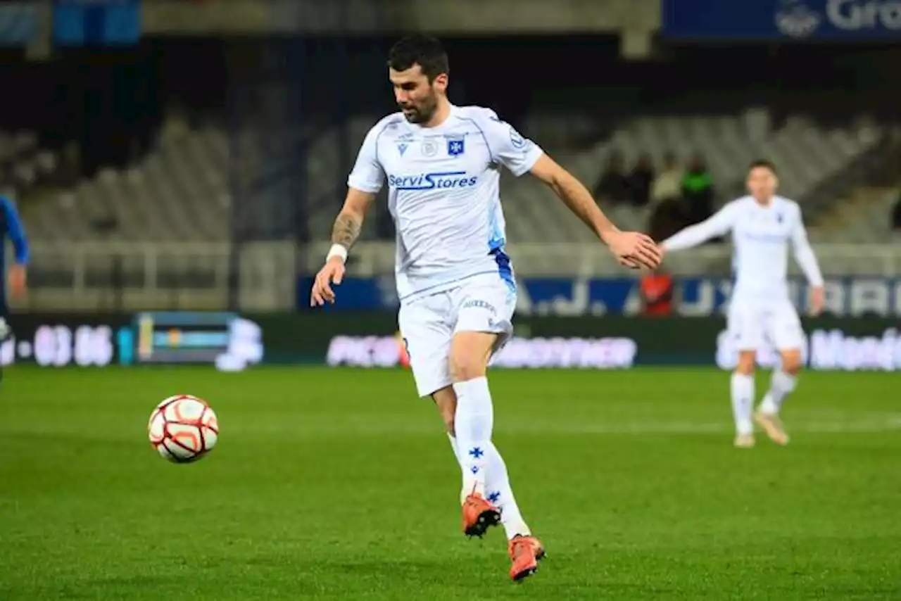 Contrat résilié pour Quentin Bernard à Auxerre