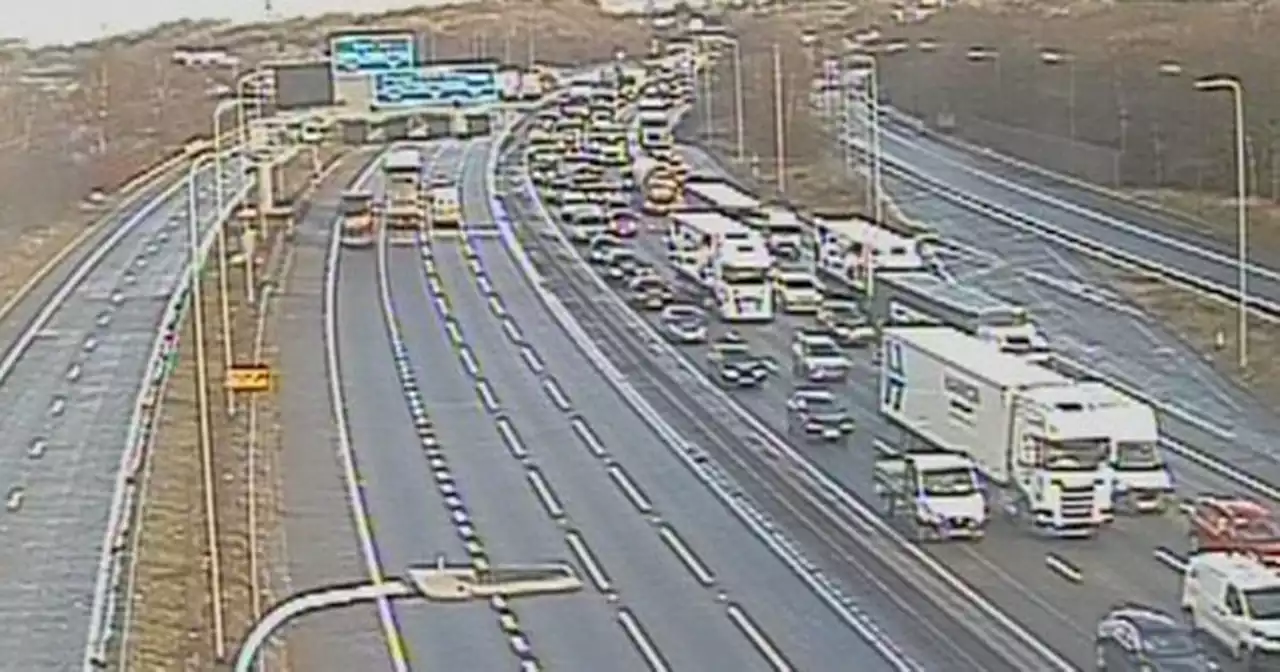 LIVE: Long delays on M60 as lanes closed after 'defect' - latest updates