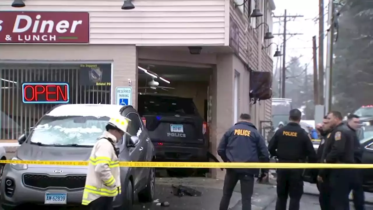 Connecticut Police Officer Shot Man Suspected in 2 Carjackings, Theft of Police Car: Official