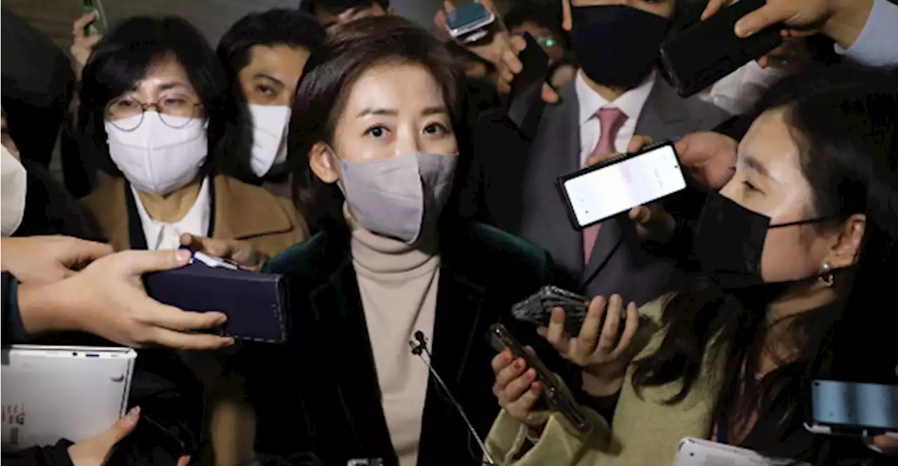 '불출마 백기투항' 강요 나경원, 사직서 공식제출 예정