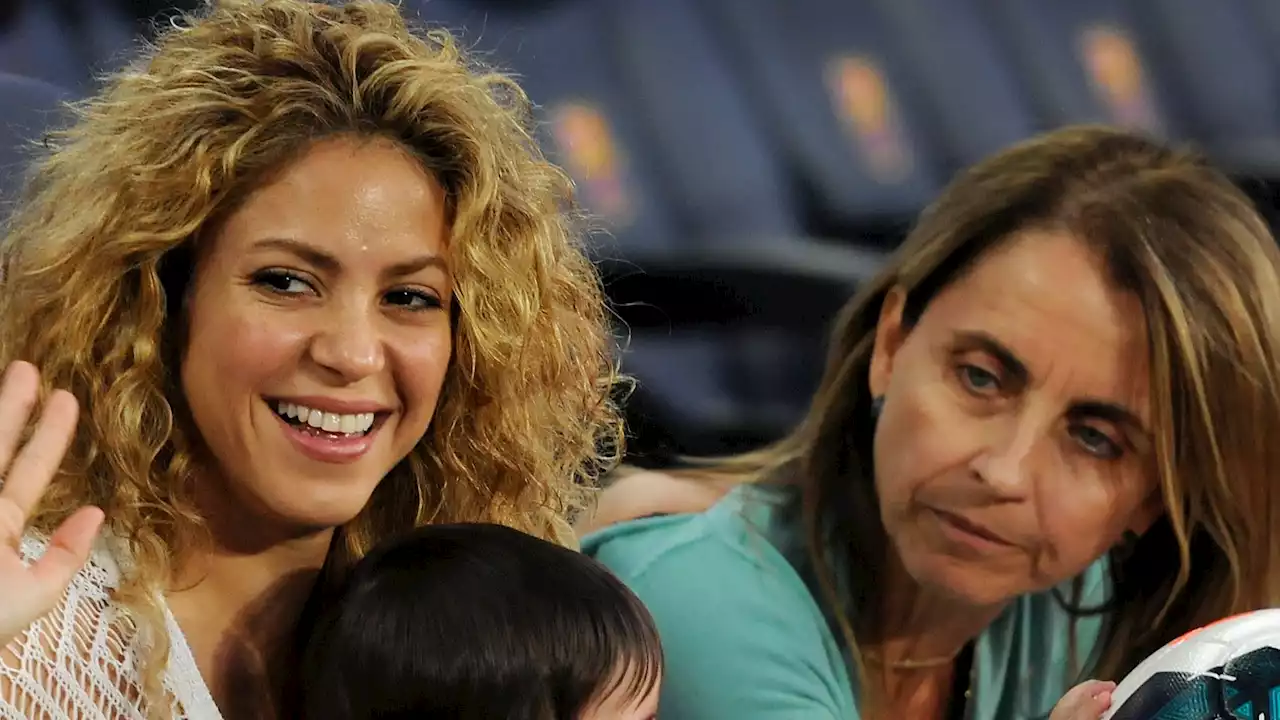 Shakira y la bruja mirando a su suegra: ¿Quién es Montserrat Bernabeu, la madre de Piqué?