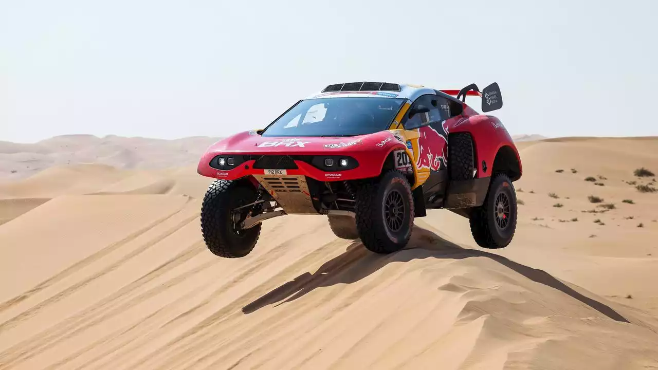 Autocoureur Loeb wint weer in Dakar, spannende ontknoping bij motoren