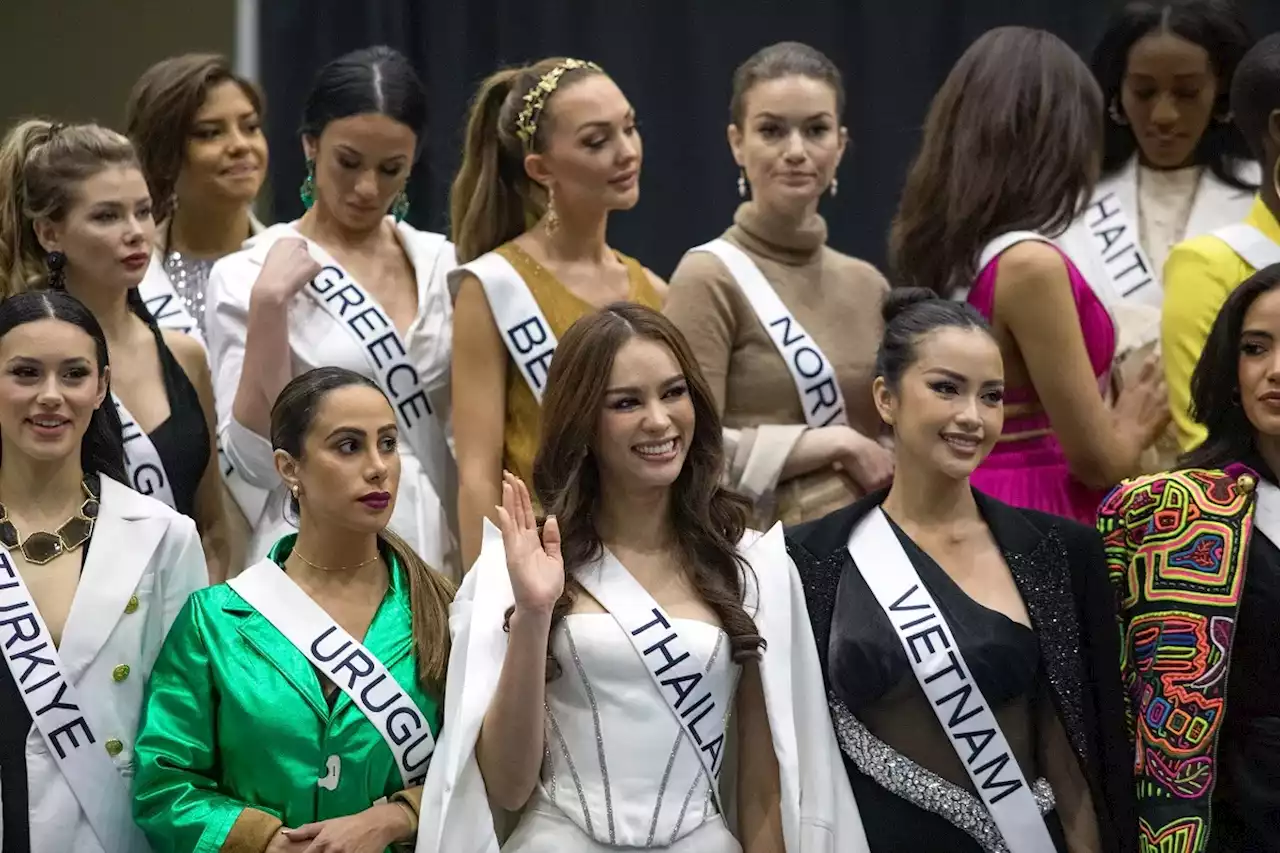 Candidata a Miss Universo creció en basurero y usó vestido de lata en el certamen - Pulzo