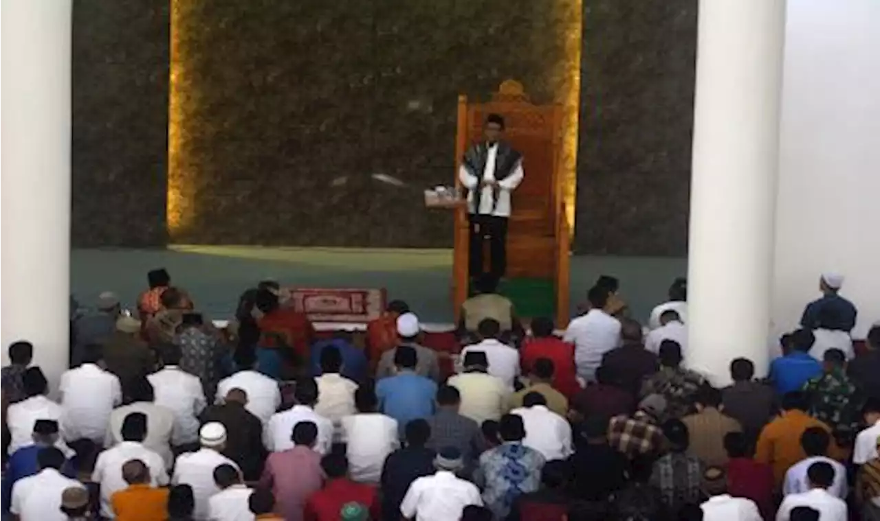 Adab Ketika Khatib Sholat Jumat Telah Memulai Khutbah |Republika Online