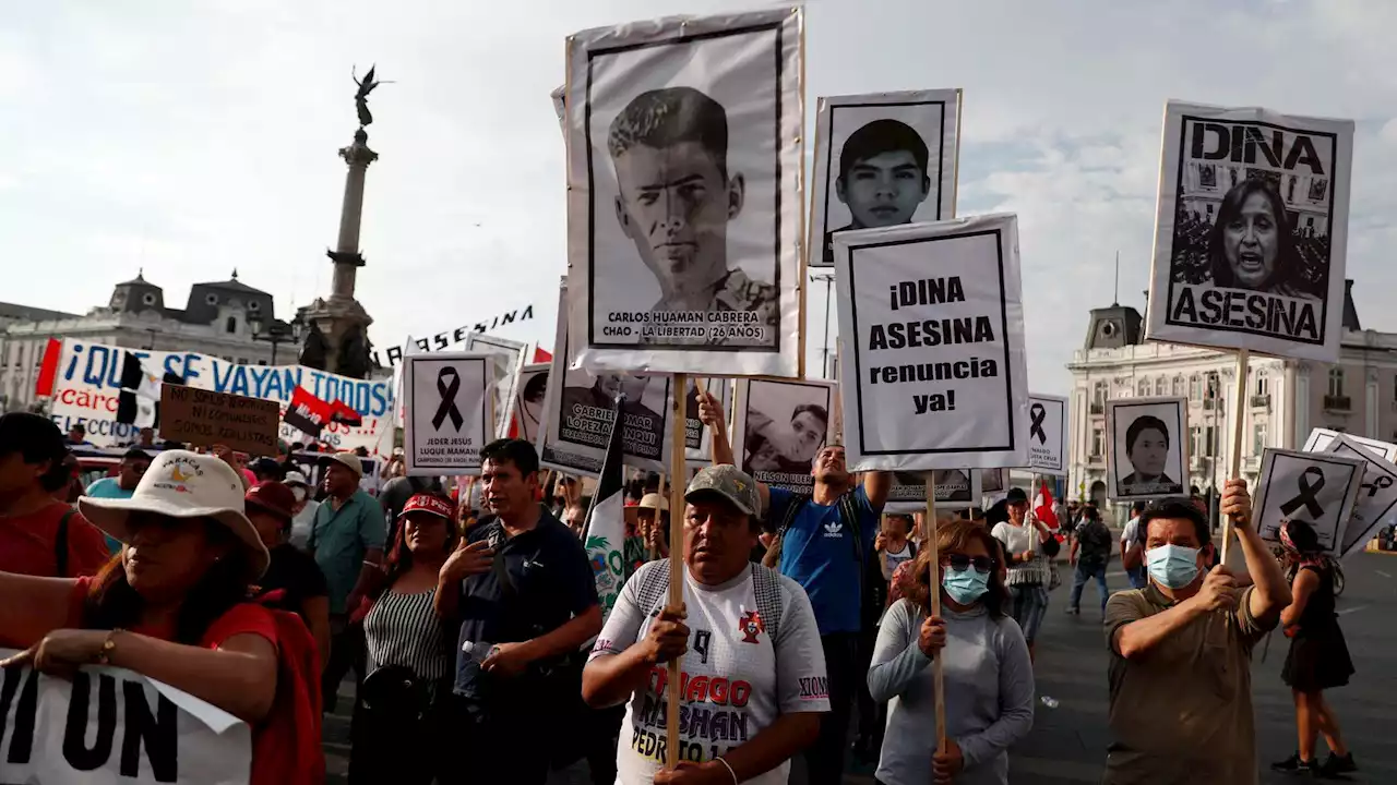 Miles de personas se manifiestan en Lima pedir la dimisión de Boluarte