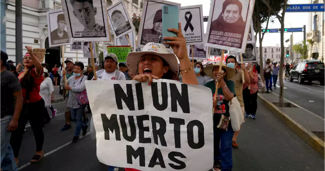 Protestas contra el Gobierno de Perú dejan ya 49 muertos; 35 provincias se movilizan