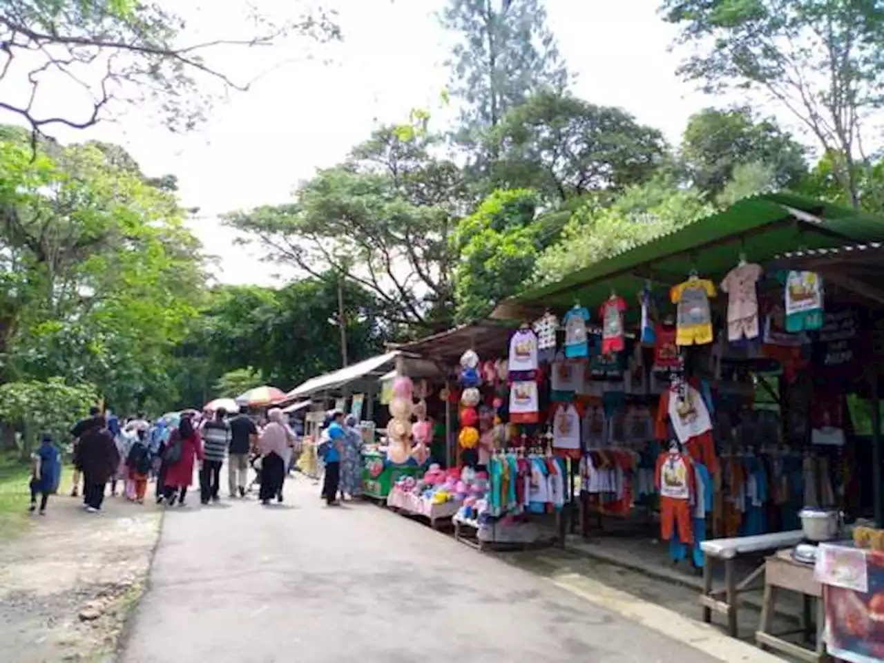 Pedagang Taman Satwa Taru Jurug Tetap Menolak Relokasi