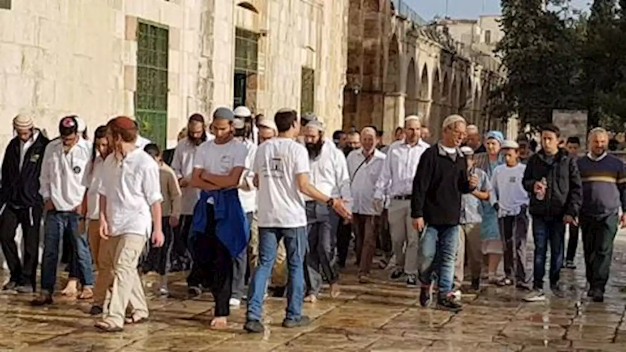 Jewish extremists write racist slurs on Armenian church's wall in Jerusalem