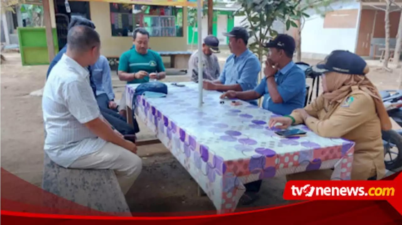 Pelaku UMKM di Pantai Cemara Pancer Ketiban Rejeki Program Warung Wisata