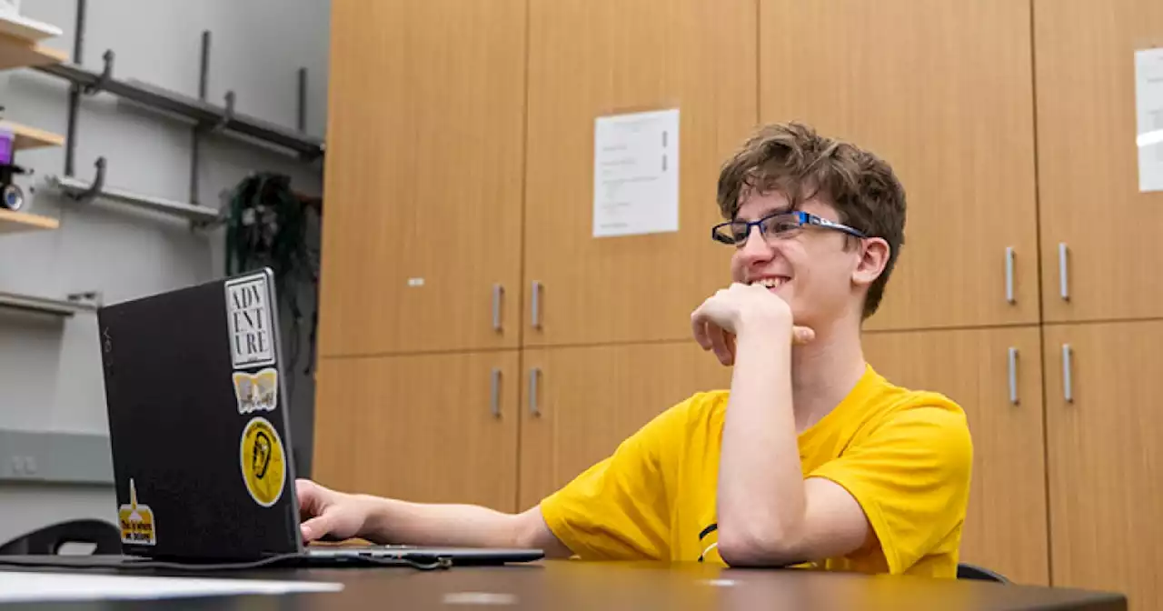 14-year-old becomes youngest full-time physics student in history at a Ohio university