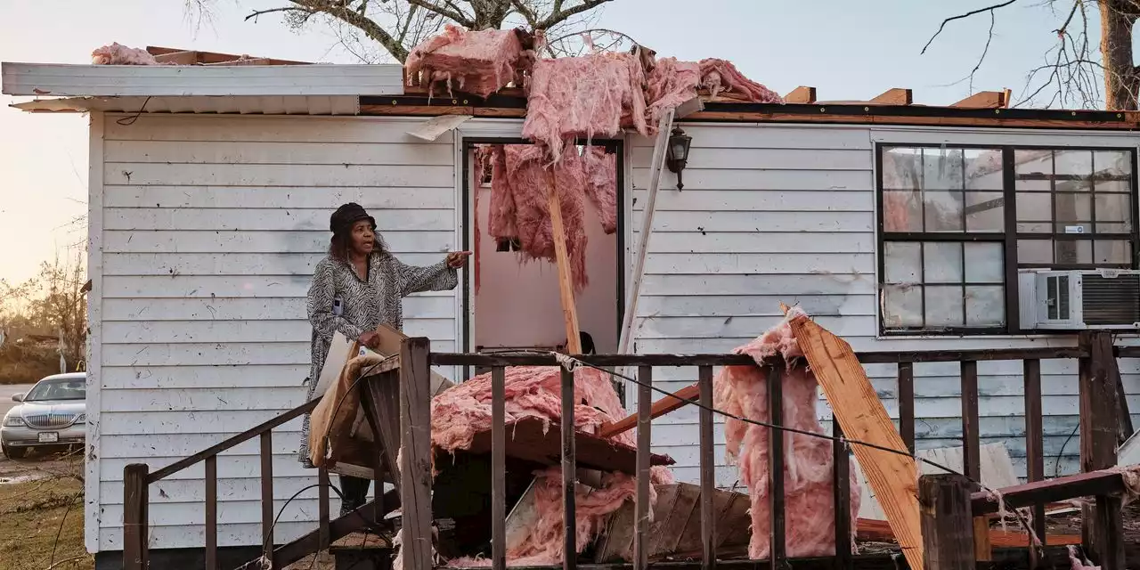 Tornadoes Rip Through Southeast U.S., Killing at Least Seven