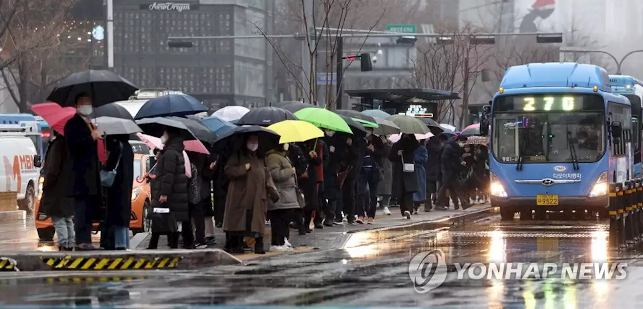 부산 강풍·호우에 항공편 차질, 일부 하상도로 통제(종합) | 연합뉴스