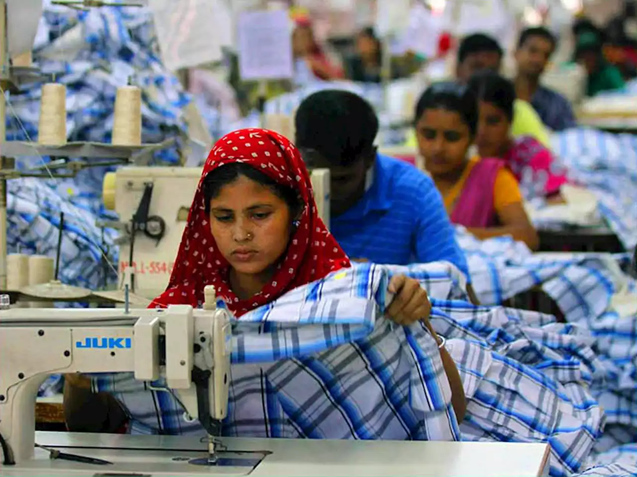 Big clothing brands squeezing Bangladeshi suppliers to offset inflation, study alleges