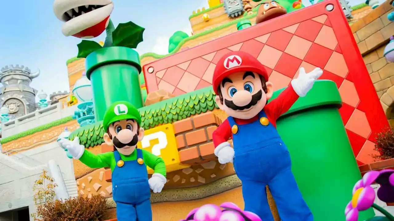 Super Nintendo World Videos Reveal First Look at Mario and Luigi Mascots in Action