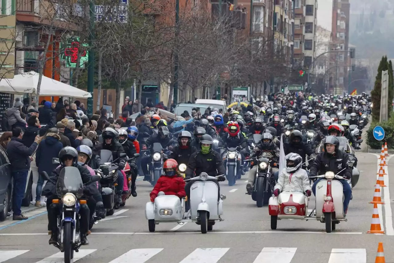 Miles de moteros toman Valladolid en el desfile de Pingüinos 2023