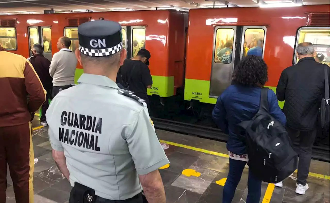 Un soldado en cada Metro te dio; crónica de un viaje (ida y vuelta) con la GN