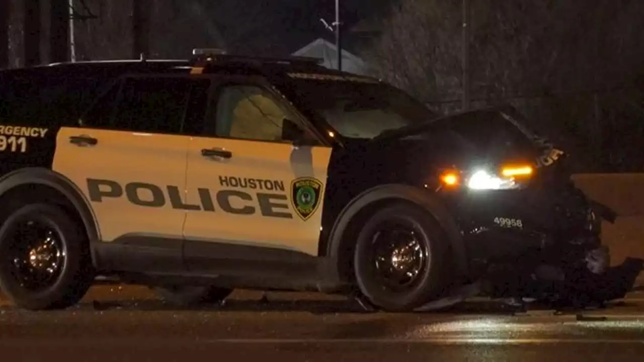 Houston PD officer rear-ends sleeping driver who 'had a very long day'