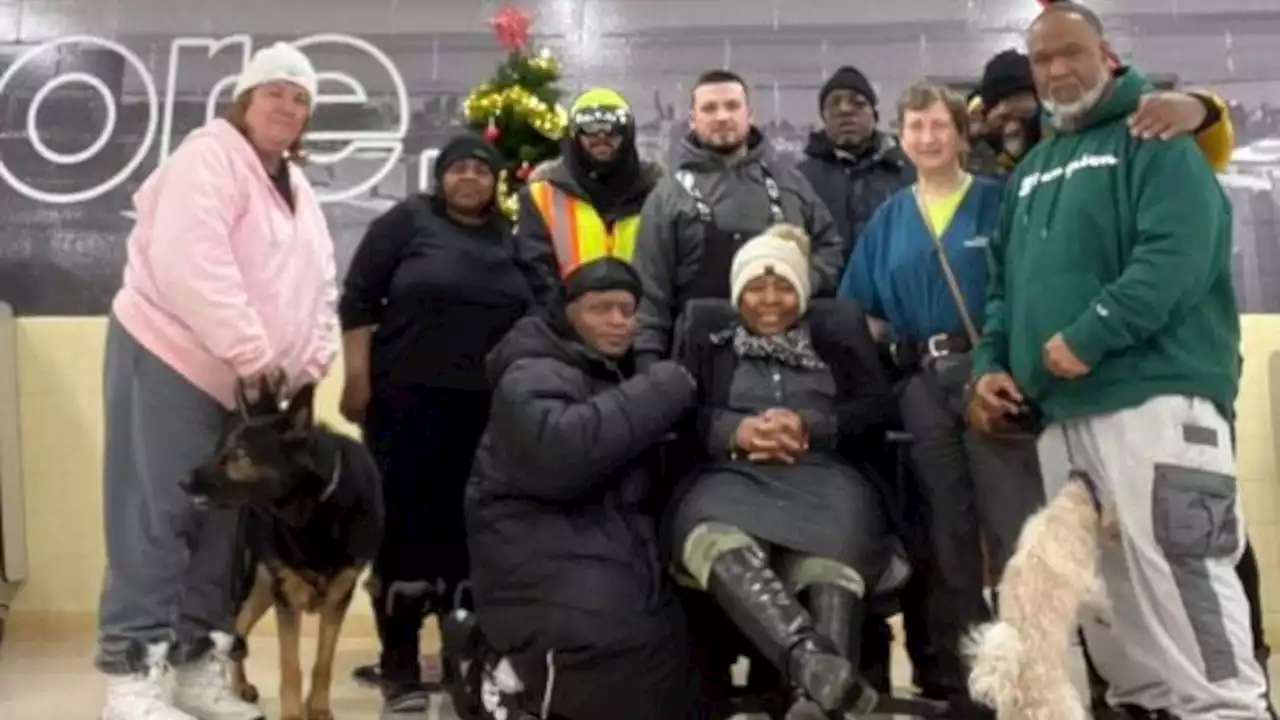 Bills honor local hero who saved 24 people during Buffalo blizzard with Super Bowl tickets