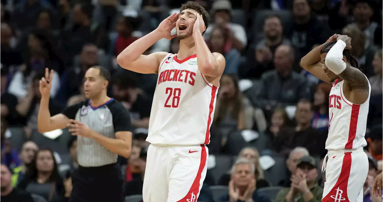 Kings 139, Rockets 114: Houston falls flat in third quarter