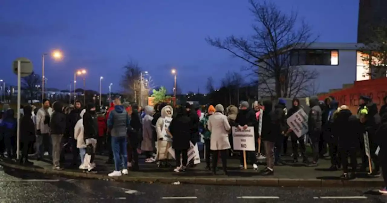 Ballymun representatives issue statement condemning protests against migrants | JOE.ie